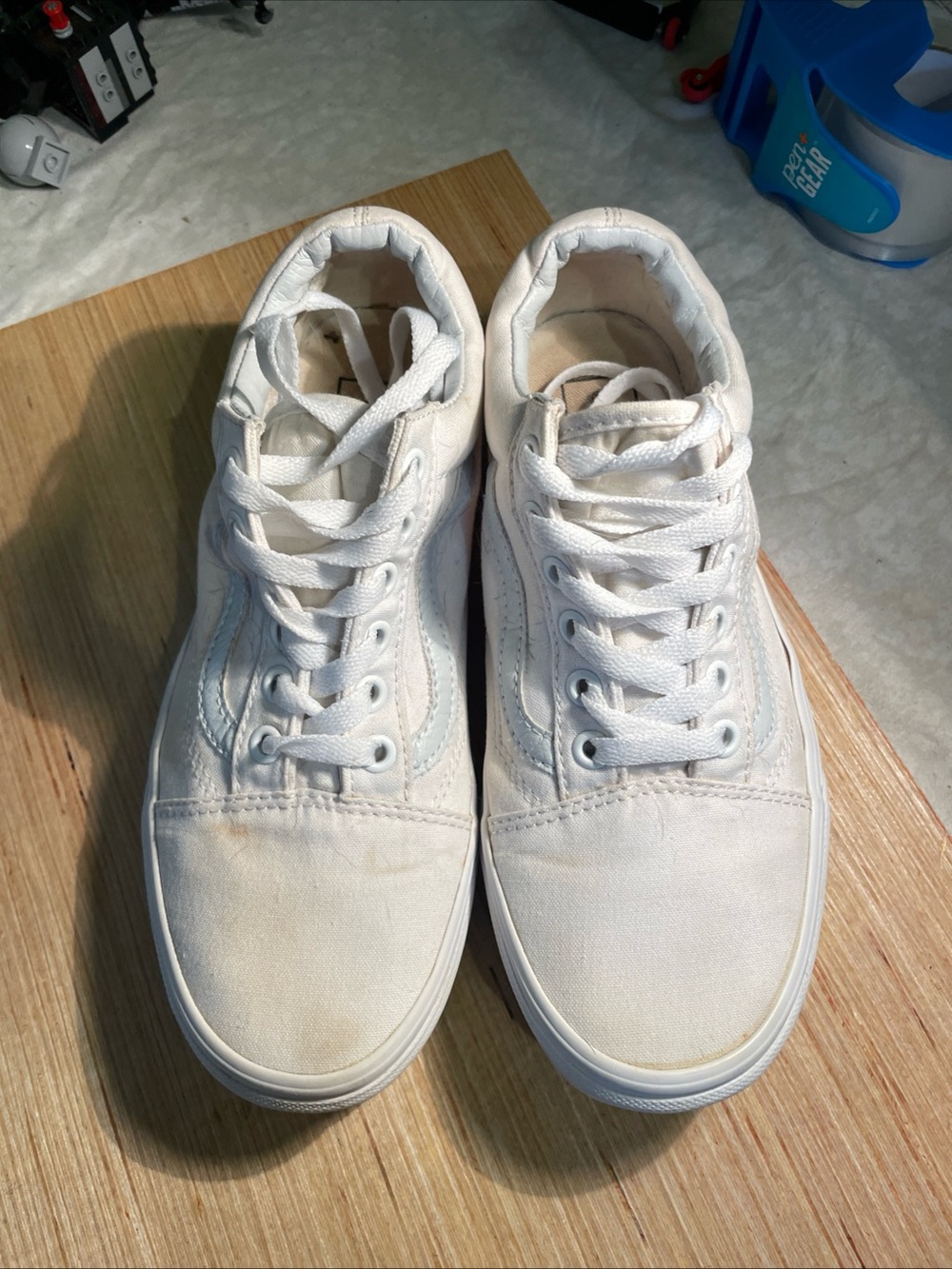 Vans White old skool Lace-Up Sneakers men’s 6 women’s 7.5